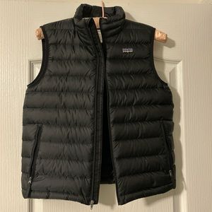 Patagonia puffer vest (children’s L)